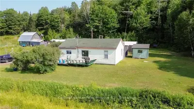 1440 FOUR MILE LAKE Road, North Bay, ON P1B 8G2