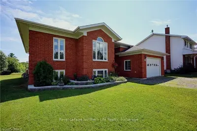454 SABOURIN Road, West Nipissing, ON P2B 2P6
