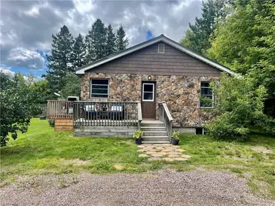 321 Main Street, Powassan, ON P0H 1Z0