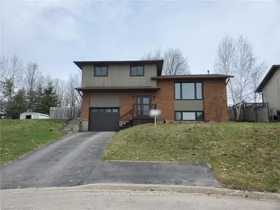146 LABRECHE Drive, North Bay, ON P1A 3R5