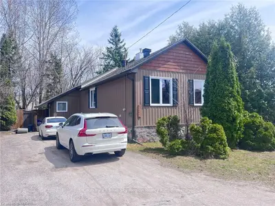 182 DUKE Street E, North Bay, ON P1B 1R3