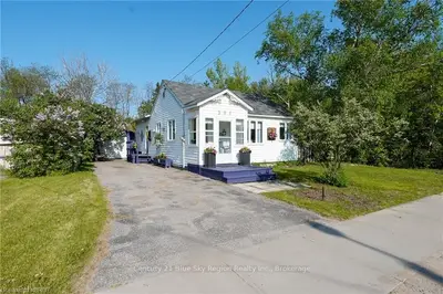 391 BANK Street, North Bay, ON P1B 7T2