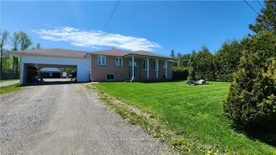 8 DOMINA Crescent, West Nipissing, ON P2B 3J3
