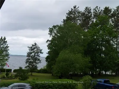 40 JUDGE Avenue 24, North Bay, ON P1A 1B4