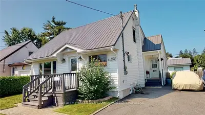 205 LEE Avenue, North Bay, ON P1A 2K4