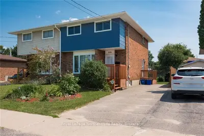 206 MARSHALL PARK Drive, North Bay, ON P1A 3L2
