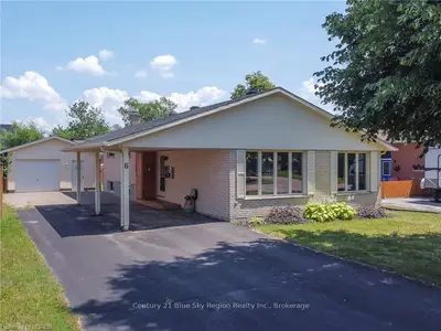 6 MERCER Drive, North Bay, ON P1A 2N7