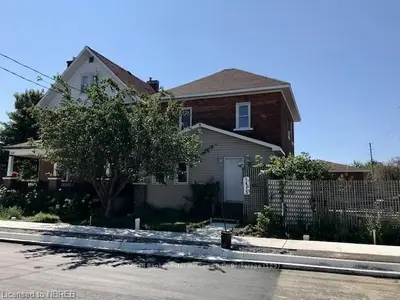 1415 CASSELLS Street, North Bay, ON P1B 4C2
