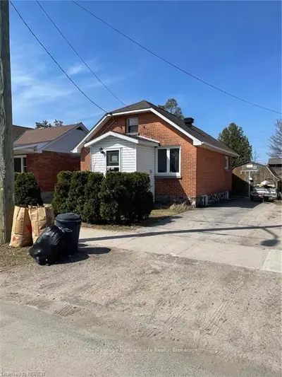 293 DUKE Street W, North Bay, ON P1B 6E8