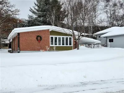 285 LEONARD Street, North Bay, ON P1B 5K3