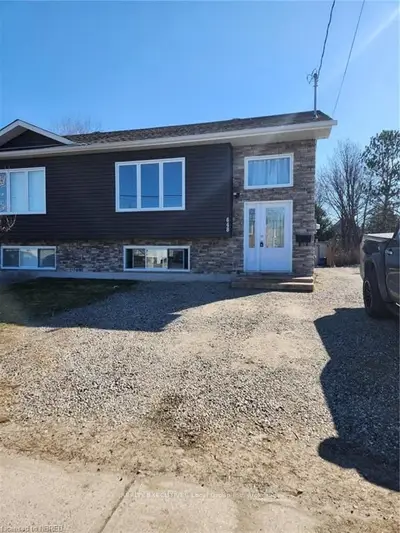 648 DOUGLAS Street, North Bay, ON P1B 5N8