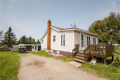 219 YONGE Street, Bonfield, ON P0H 1E0