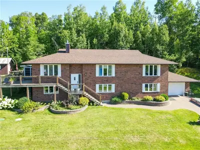 386 ODORIZZI Road, Parry Sound Remote Area, ON P0H 1N0