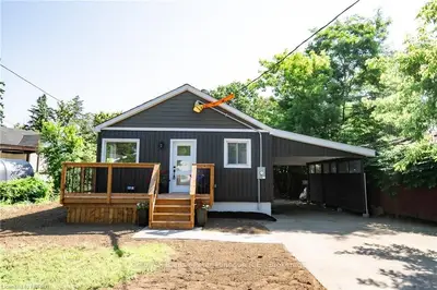 1208 MCLEOD Street, North Bay, ON P1B 5T7
