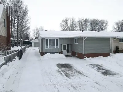 677 TACKABERRY Drive, North Bay, ON P1B 8R1