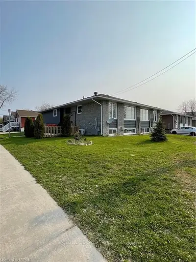 1508 FERGUSON Street, North Bay, ON P1B 8L9