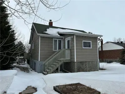 951 METCALFE Street, North Bay, ON P1B 2R1