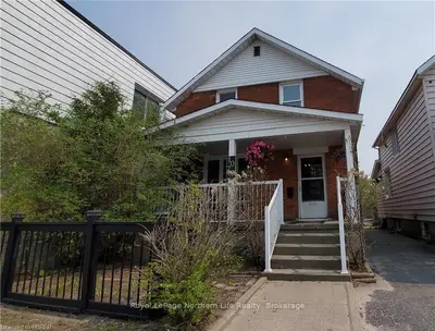 1079 CASSELLS Street, North Bay, ON P1B 4B1