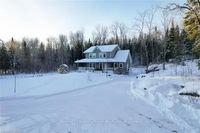 1720 VILLAGE Road, East Ferris, ON P0H 1B0
