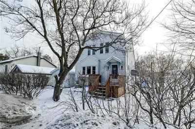 1067 FRONT Street, North Bay, ON P1B 6P1