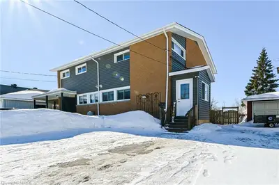 1427 COPELAND Street, North Bay, ON P1B 3G5