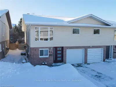 631 BROMLEY Avenue, North Bay, ON P1B 9J1