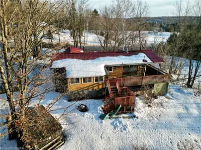 994 CHISWICK Line, Powassan, ON P0H 1Z0