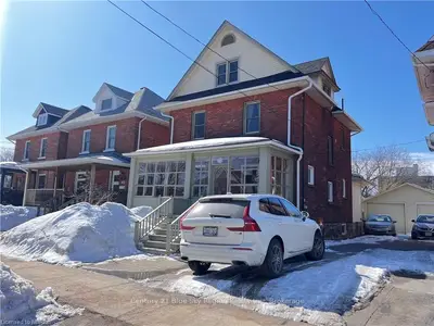 817 COPELAND Street, North Bay, ON P1B 3E3