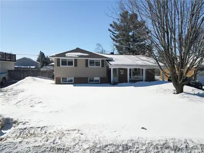 754 Birchwood Road, North Bay, On P1b 4t6