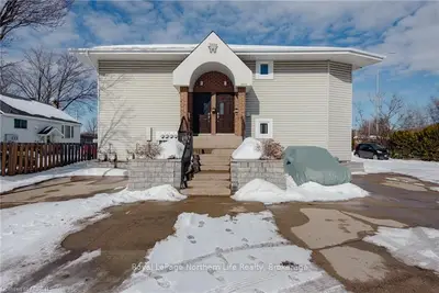 2034 DREW Street 101, North Bay, ON P1B 6R1