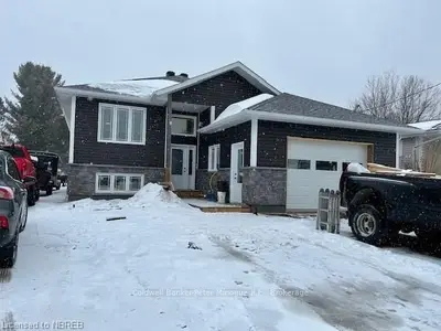 348 LEVESQUE Street, Out of Area, KS P2B 3C9
