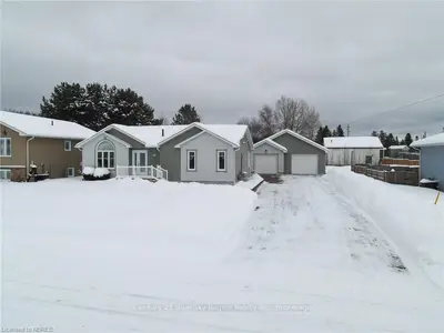 34 TAMERACK Avenue, West Nipissing, ON P2B 3H3