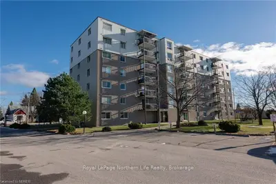 935 STOCKDALE Road 601, North Bay, ON P1B 9L7