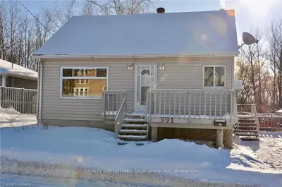 969 METCALFE Street, North Bay, ON P1B 2R2