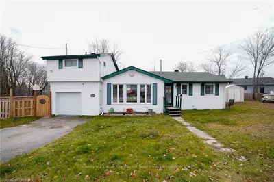 1313 MCKEOWN Avenue, North Bay, ON P1B 7M6