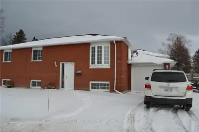 115 CIRCLE LAKE Road, North Bay, ON P1A 3T1