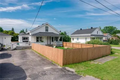 10458 HWY 17, West Nipissing, ON, P0H 2M0