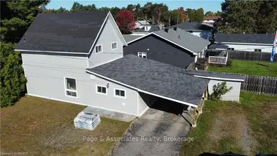 382 KING Street, West Nipissing, ON P2B 3G4