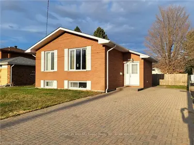 78 MULLIGAN Street, North Bay, ON P1A 3P3