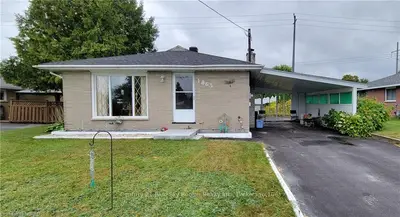 1863 MCKEOWN Avenue, North Bay, ON P1B 7N5