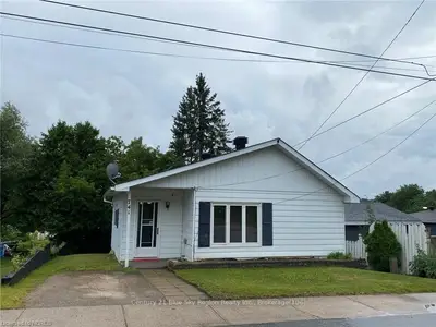 741 BRYDGES Street, Mattawa, ON P0H 1V0