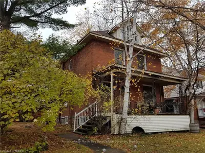 907 MAIN Street W, North Bay, ON P1B 2W2