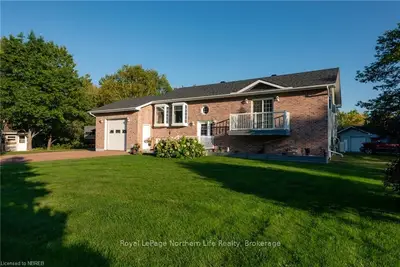 1063 DERLAND Road, East Ferris, ON P0H 1K0
