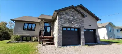 537 DUTRISAC Road, West Nipissing, ON P2B 2V7