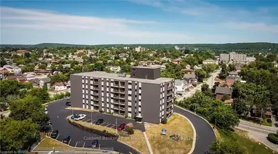 330 SIXTH Avenue W 405, North Bay, ON P1B 8G1
