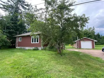 45 CHENIER Road, Papineau-Cameron, ON P0H 1V0