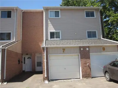644 LAKESHORE Drive 7, North Bay, ON P1A 3N6