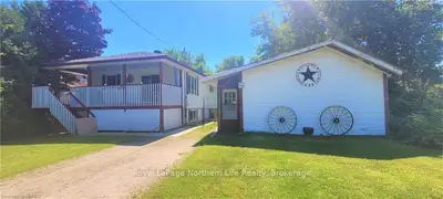 16 QUEEN Street, West Nipissing, ON P2B 2C4