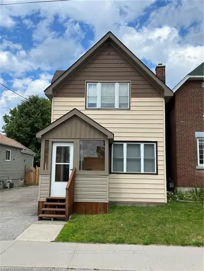 360 WORTHINGTON Street W, North Bay, ON P1B 3R6