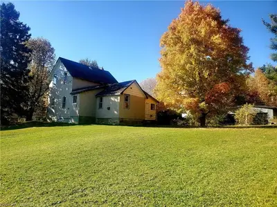 690 VALLEYVIEW Drive W, Powassan, ON P0H 1Z0